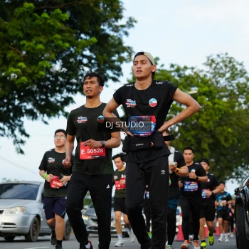 Runner Photo 3973996