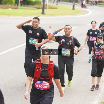 Runner Photo 3973999