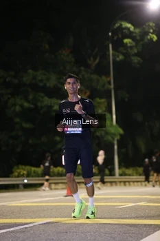 Runner Photo 3974003