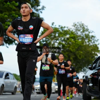 Runner Photo 3974009