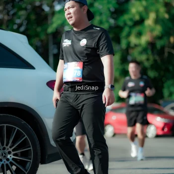 Runner Photo 3974019