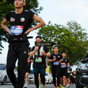 Runner Photo 3974021