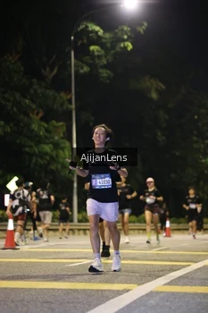 Runner Photo 3974023