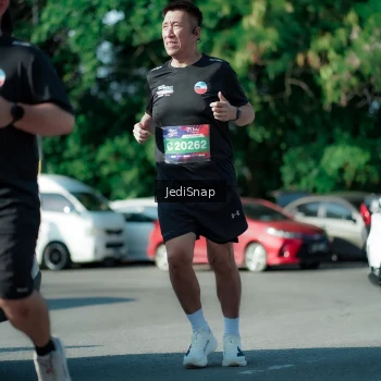 Runner Photo 3974111