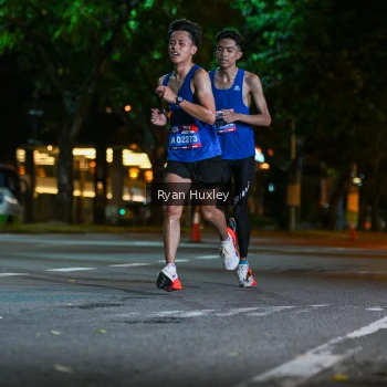 Runner Photo 3974143