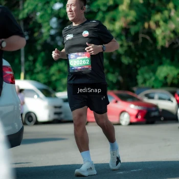 Runner Photo 3974147