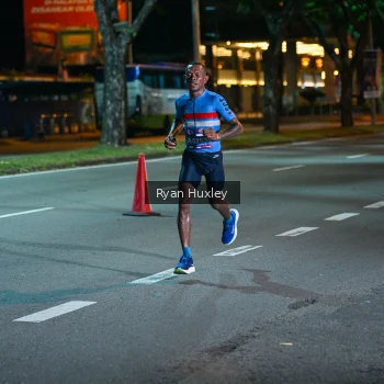 Runner Photo 3974173