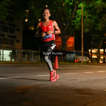 Runner Photo 3974315