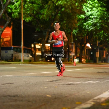 Runner Photo 3974331