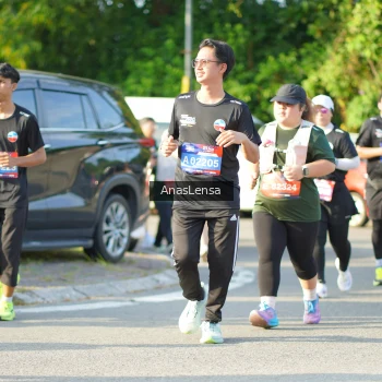 Runner Photo 3974344