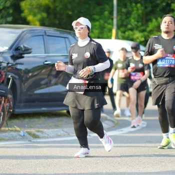 Runner Photo 3974368