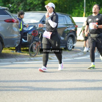 Runner Photo 3974375