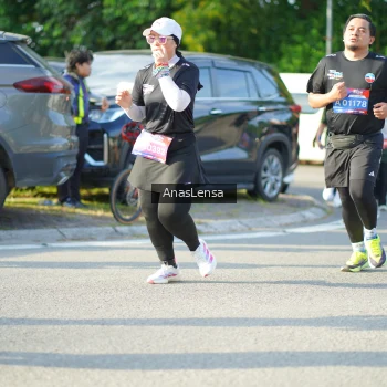 Runner Photo 3974379