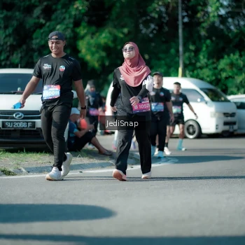 Runner Photo 3974386