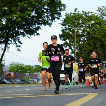 Runner Photo 3974415