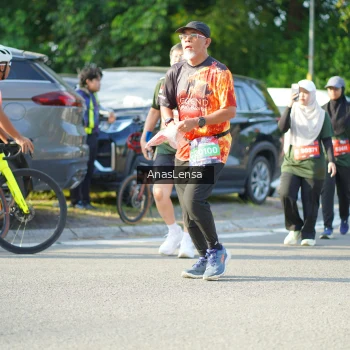 Runner Photo 3974471