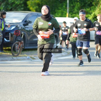 Runner Photo 3974497