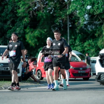 Runner Photo 3974524