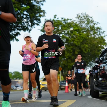 Runner Photo 3974542