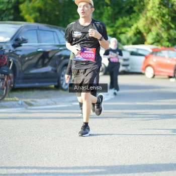 Runner Photo 3974570