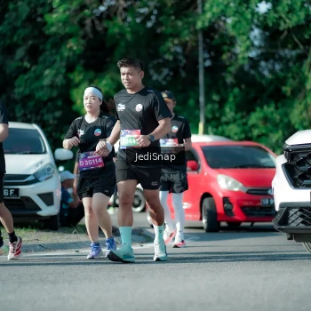 Runner Photo 3974574