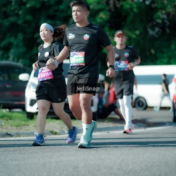 Runner Photo 3974584