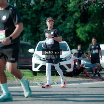 Runner Photo 3974603