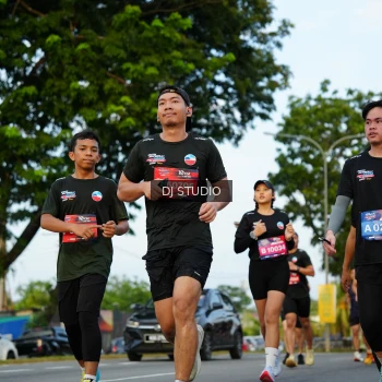 Runner Photo 3974605