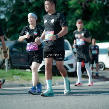 Runner Photo 3974625