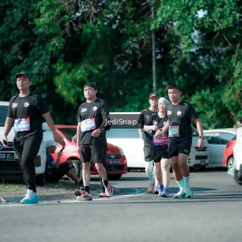 Runner Photo 3974633