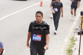 Runner Photo 3974673