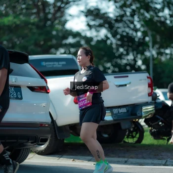 Runner Photo 3974687