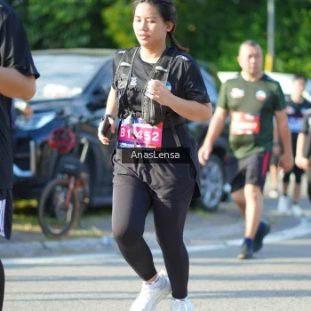 Runner Photo 3974692