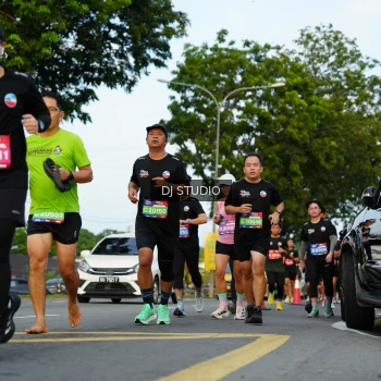 Runner Photo 3974696