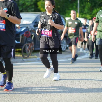 Runner Photo 3974704