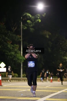 Runner Photo 3974711