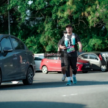 Runner Photo 3974714