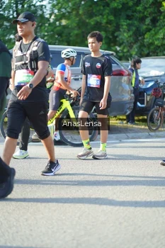 Runner Photo 3974742