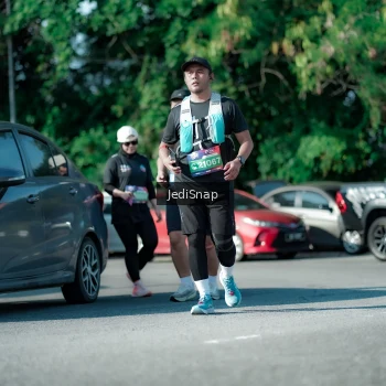 Runner Photo 3974746