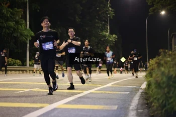Runner Photo 3974774