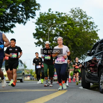 Runner Photo 3974777