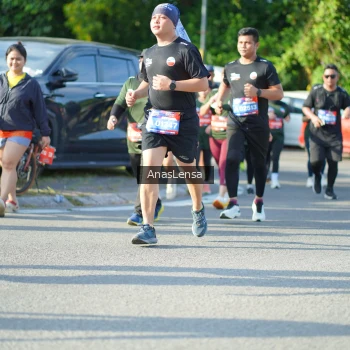 Runner Photo 3974807