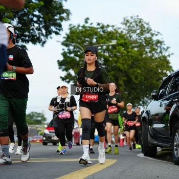 Runner Photo 3974843