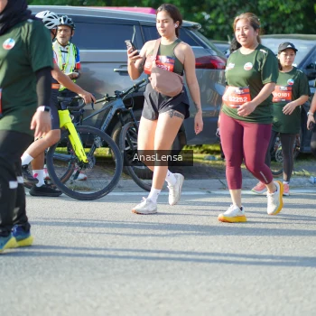 Runner Photo 3974855