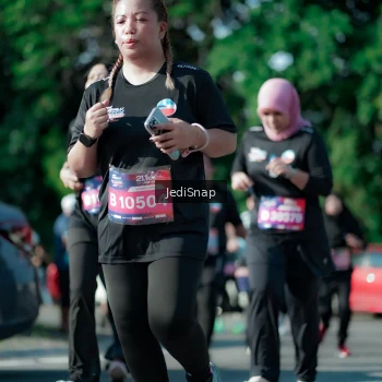Runner Photo 3974859