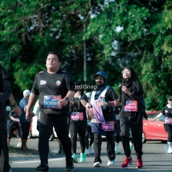 Runner Photo 3974869