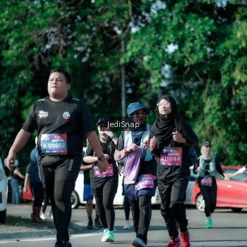 Runner Photo 3974877