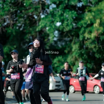 Runner Photo 3974892