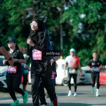Runner Photo 3974897