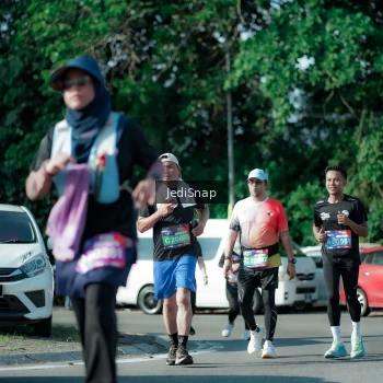 Runner Photo 3974903